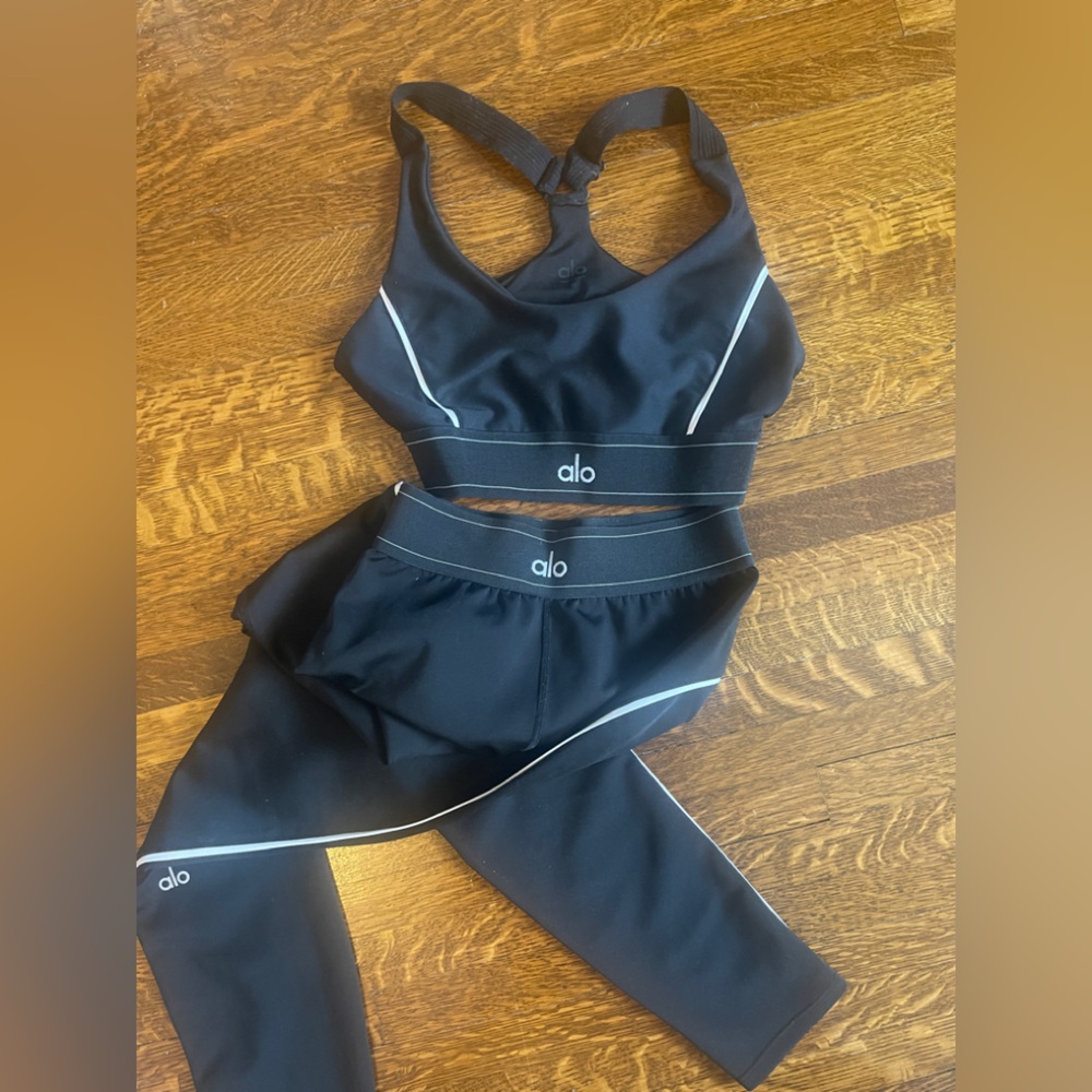 Alo airlift high-waist suit up legging and bra